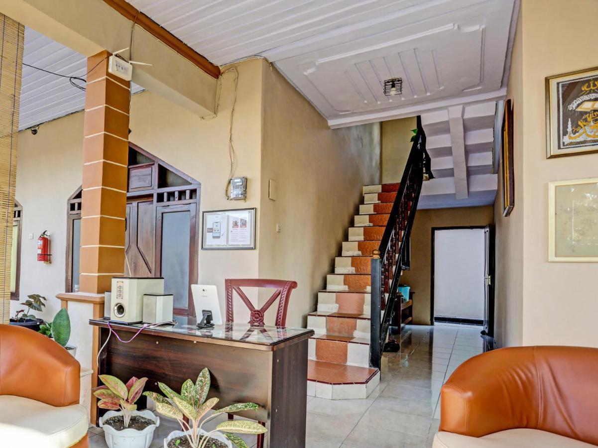 Oyo 91261 Cita Suraya Homestay Banyuwangi  Exterior photo